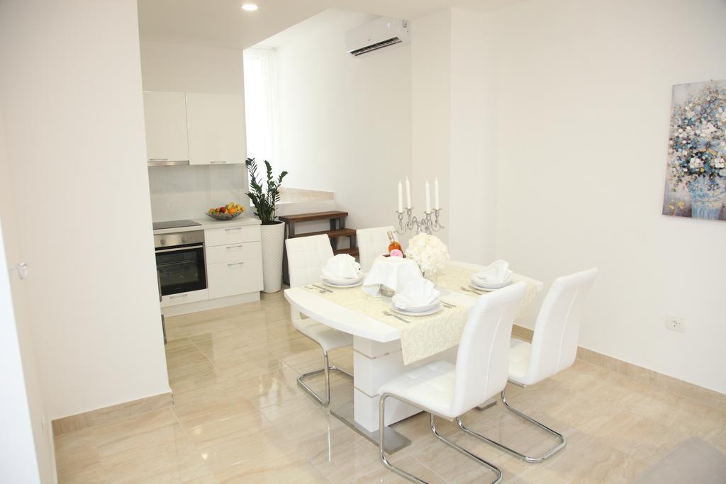 Apartments Mare Gradac  Exterior foto